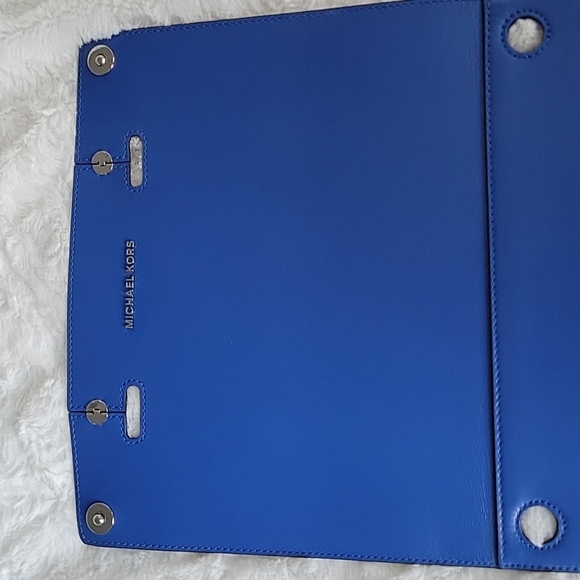 Michael Kors Selma Swap Cover - Picture 2 of 7